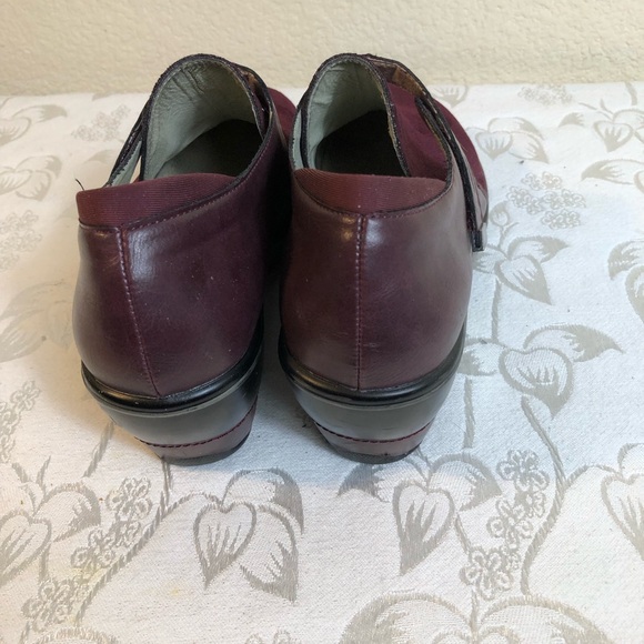 JBU By Jambu  Sedona Burgundy Suede Slip-On Wedge Clogs Size 9M - Picture 4 of 6